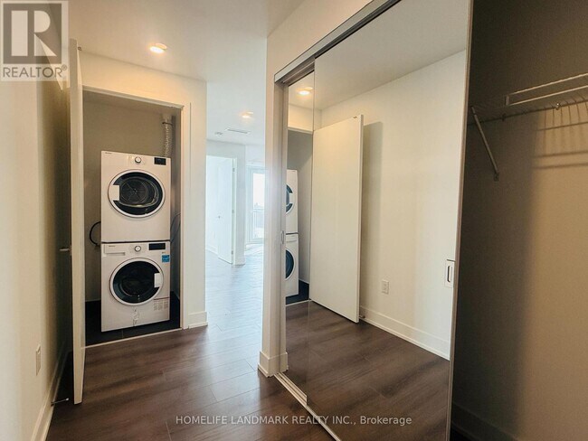 Building Photo - 36 Olive Ave