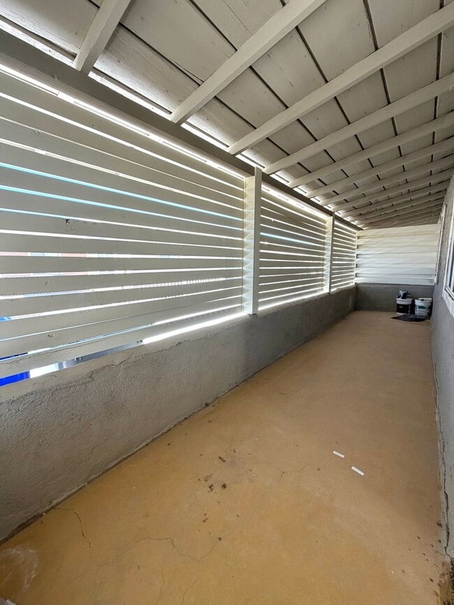 Building Photo - 6614 Tamarisk Ave