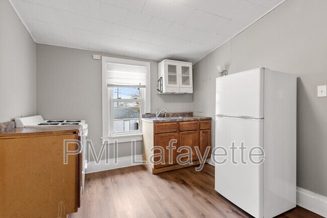 Foto del edificio - 1728 Charles St