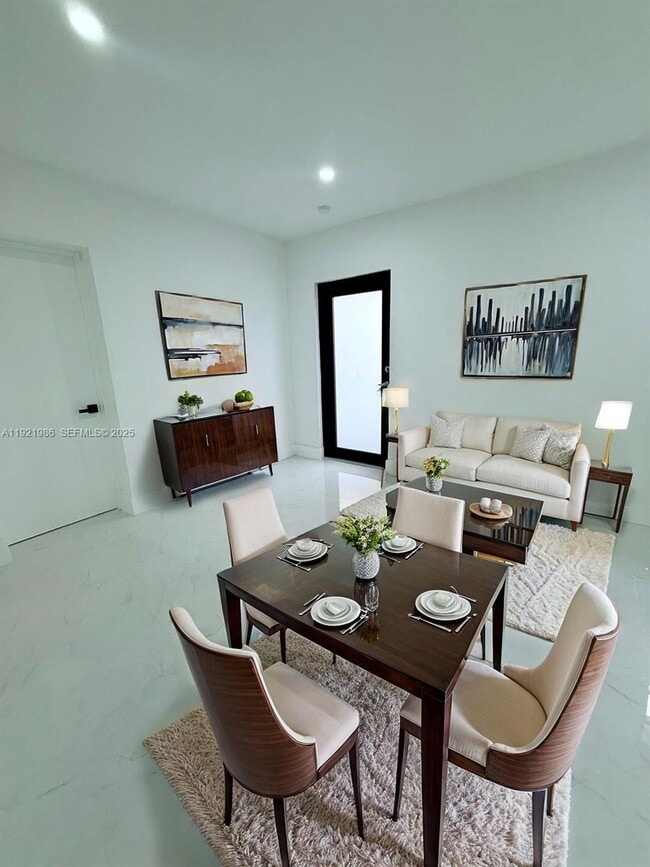 Building Photo - 4240 SW 27th St