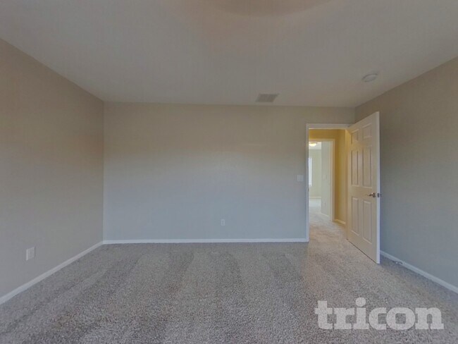 Foto del edificio - 7191 S Oak Hill Cir