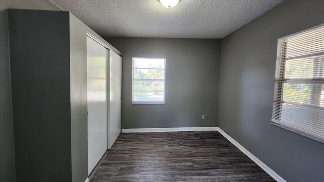 Foto del edificio - Updated 4/1 in Plant City- Move in Ready