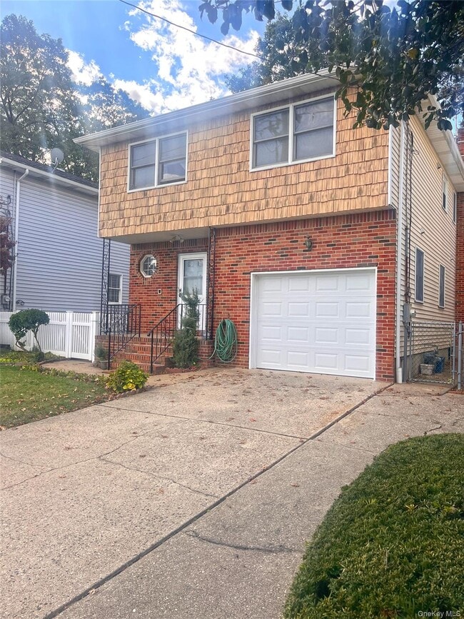 Building Photo - 406 Plainfield Ave