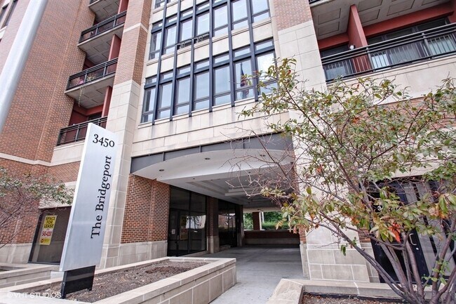 Foto del edificio - 3450 S Halsted St