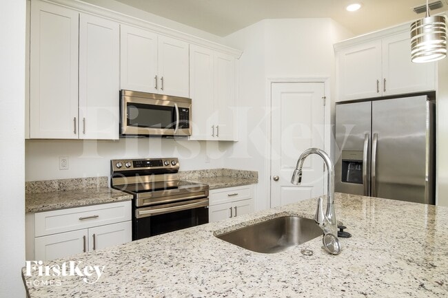 Building Photo - 201 Spoonbill Ln