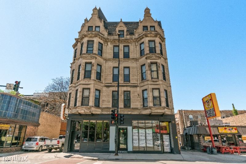 Primary Photo - 2616 N Clark St