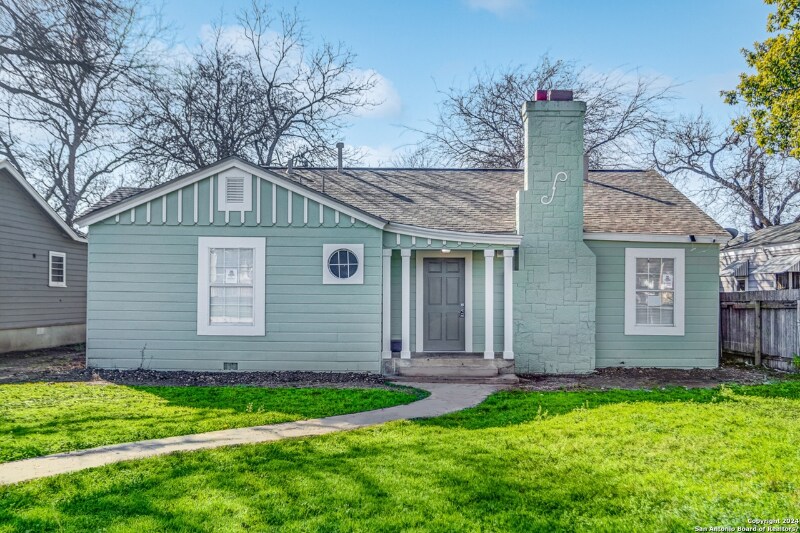Primary Photo - 2228 W Huisache Ave