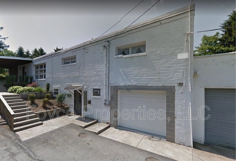 2 Steele St, Brownsville, PA 15417 Condo for Rent in Brownsville, PA