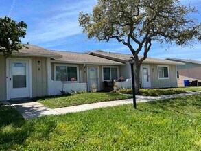 Building Photo - 127 Rio Del Mar St