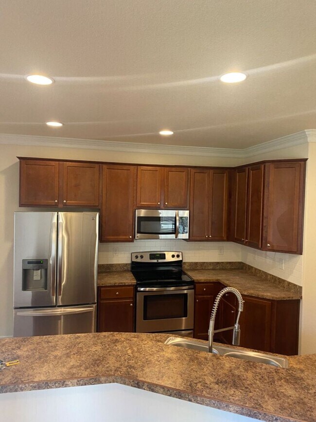 Building Photo - 5500 Muth Ct