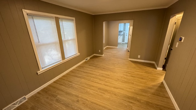 Foto del edificio - 404 W 5th St