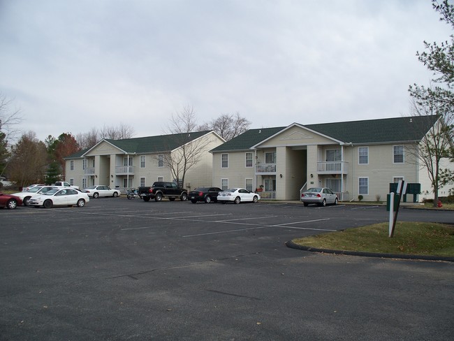 Building Photo - Chesapeake Apartments