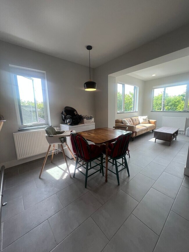 Foto del edificio - Available August 1st! - New Construction 3...