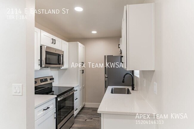 Foto del edificio - $995- Beautifully Remodeled 1 Bed | 1 Bath...