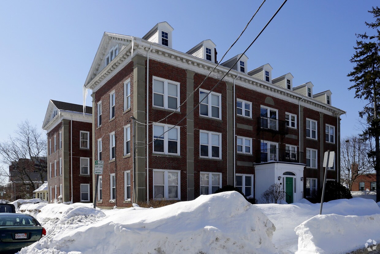 21 Kemper St, Quincy, MA 02170 Apartments in Quincy, MA
