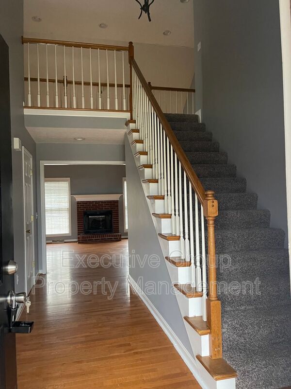 Building Photo - 2145 Crossfield Dr