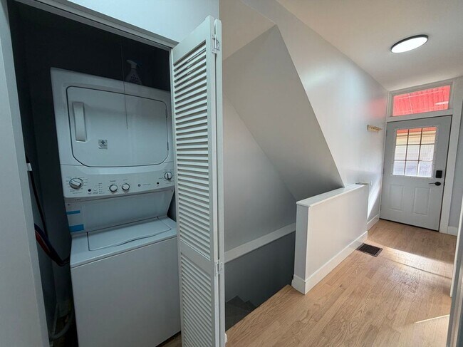 Foto del edificio - 932 N Richmond St