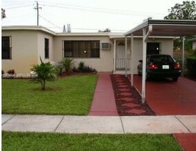 Building Photo - 1590 NE 161st St