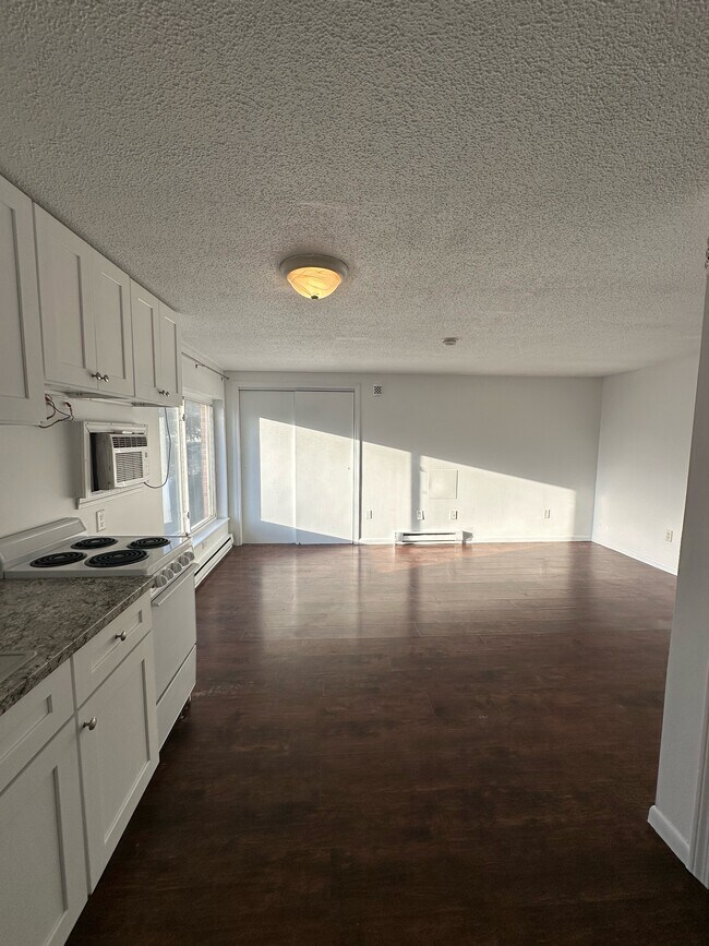 Foto del edificio - 12 Maple St