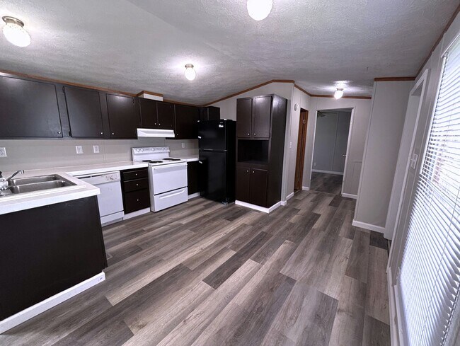 Foto del edificio - 7019 Timber Ridge N