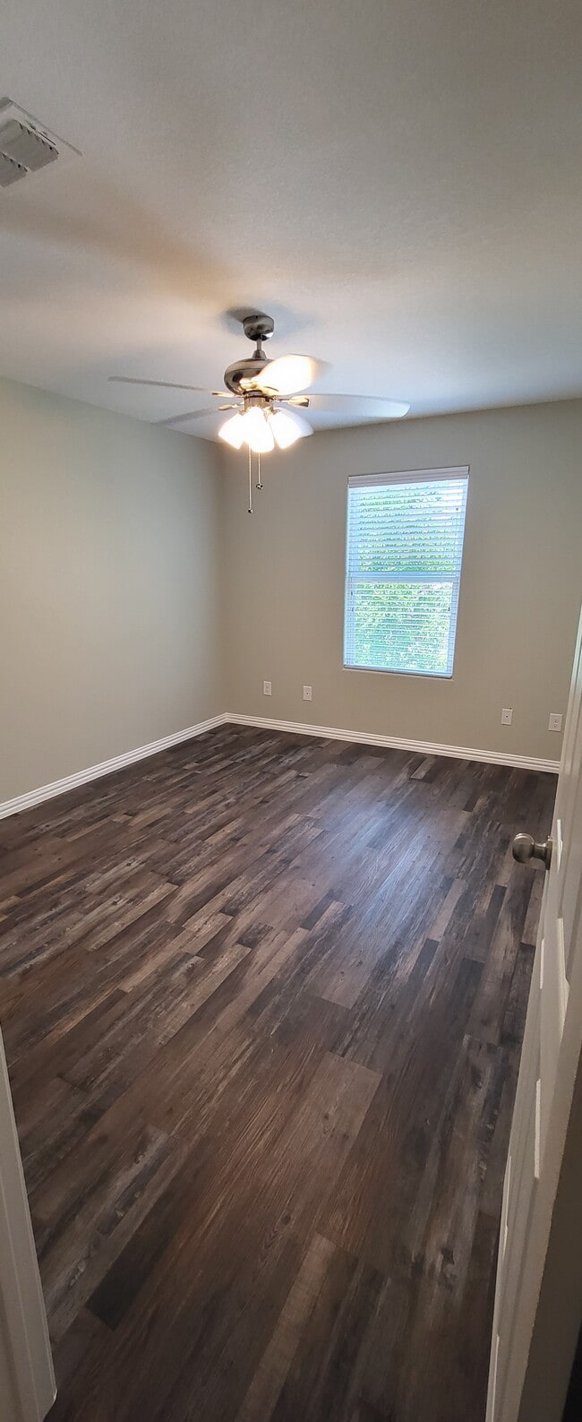 Building Photo - 505 N Sparks St