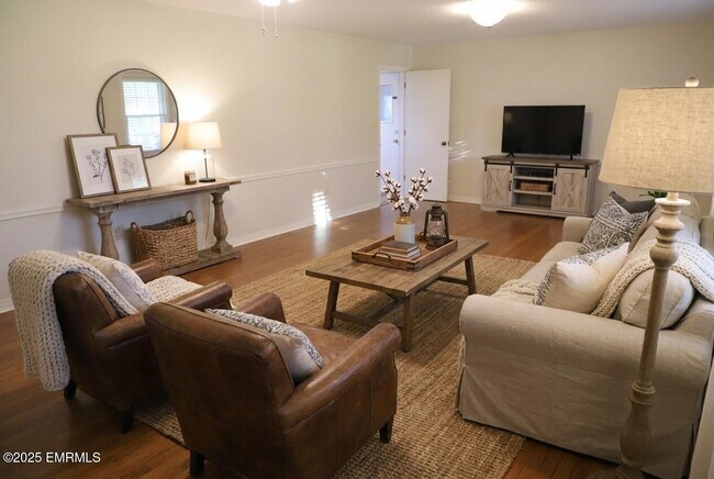 Foto del edificio - 607 Sookalena St