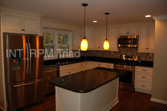 Building Photo - 400 N Holden Road , Greensboro , NC , 27410