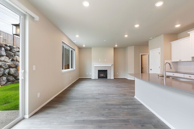 Building Photo - 3615 80th Ave NE