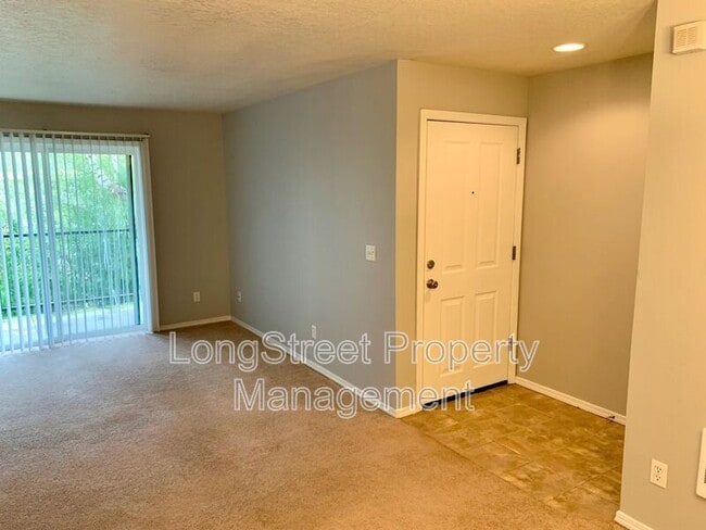 Photo - 8324 SE Rhine St Apartment