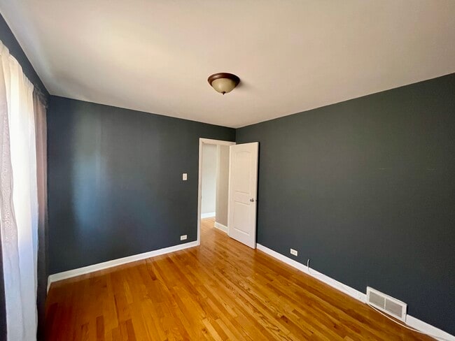 Building Photo - 6840 W 64th St