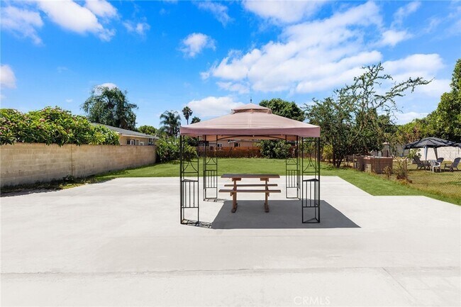 Foto del edificio - 13106 Judith St