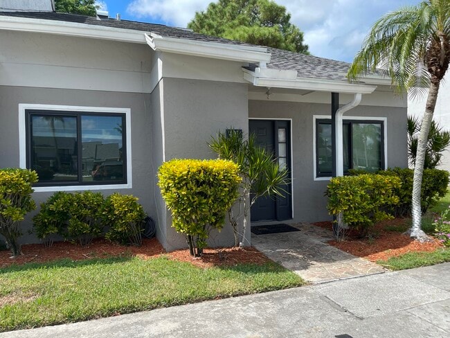 Building Photo - 401 Shoreview Dr
