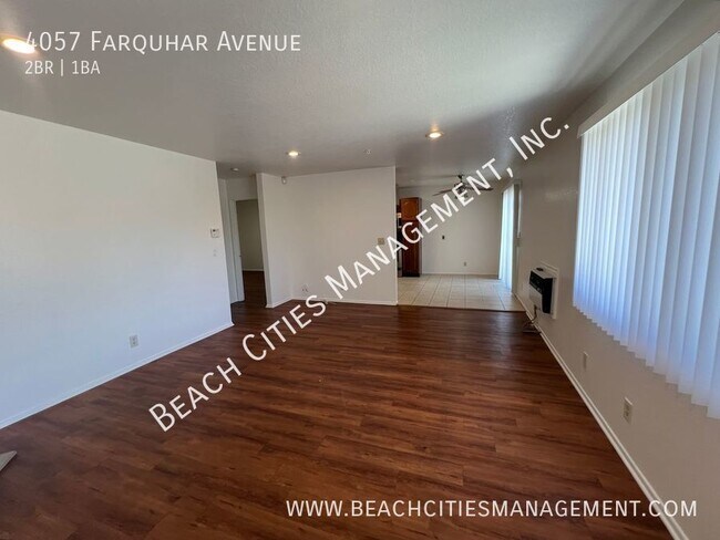 Building Photo - Charming 2-Bedroom Apartment with Beautifu...