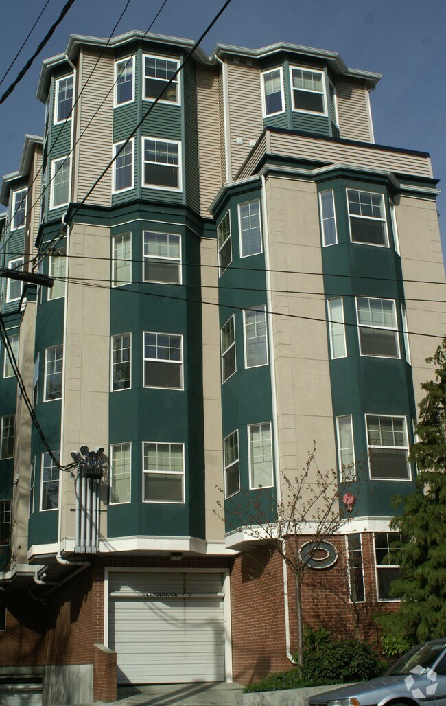 The Christi's On Queen Anne Apartments Seattle, WA