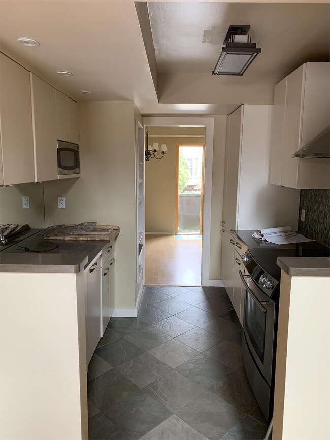 Photo - 710 Copeland St Townhome