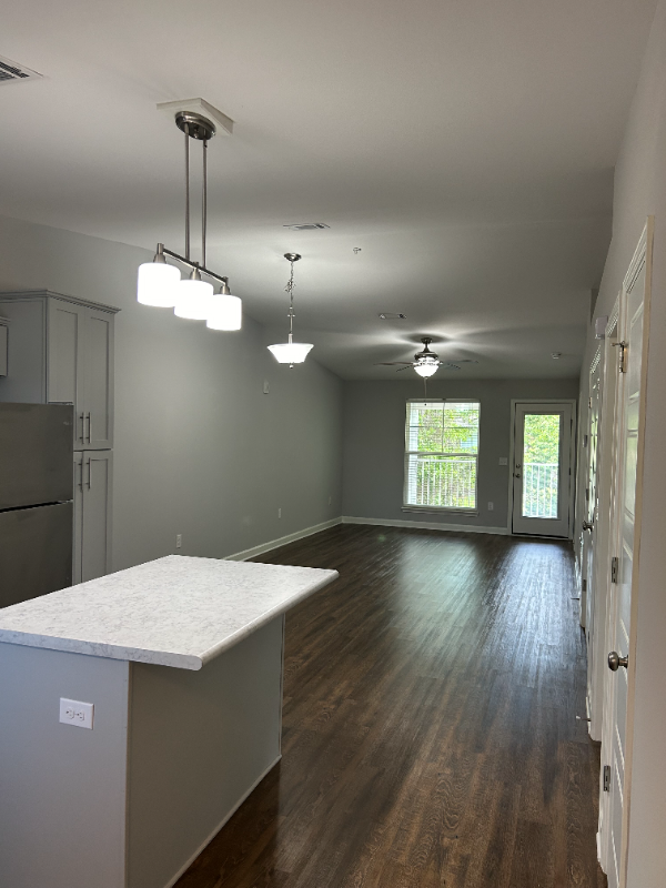 Building Photo - 4640 Crossing Ct