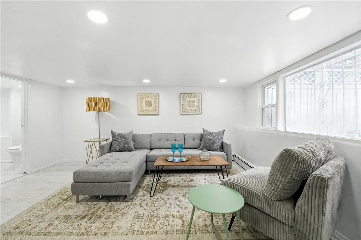 Foto principal - 283 GRIFFITH St