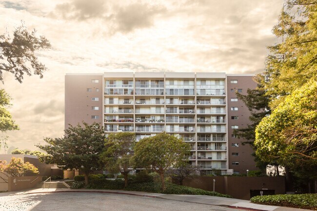 Foto del edificio - 1 Kelton Ct