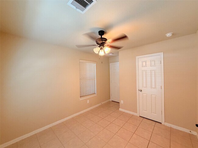 Foto del edificio - 8614 Brookdale Park Ln