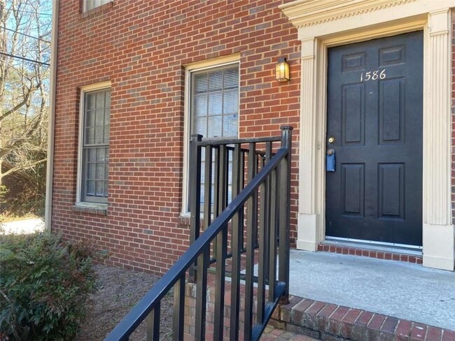 Building Photo - 1586 Pirkle Rd