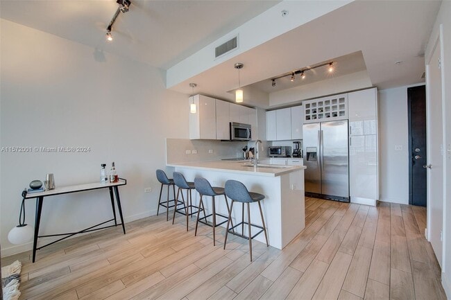 Photo - 999 SW 1st Ave Apartment