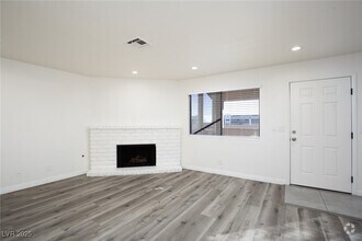 Building Photo - 737 Rock Springs Dr