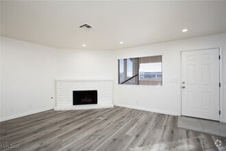 Building Photo - 737 Rock Springs Dr