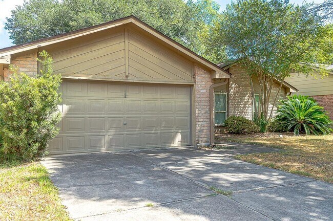 Foto del edificio - 15702 Pagehurst Dr