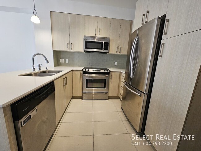 Photo du bâtiment - 32059 Hillcrest Ave
