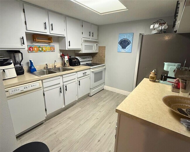 Foto del edificio - 22291 Westchester Blvd