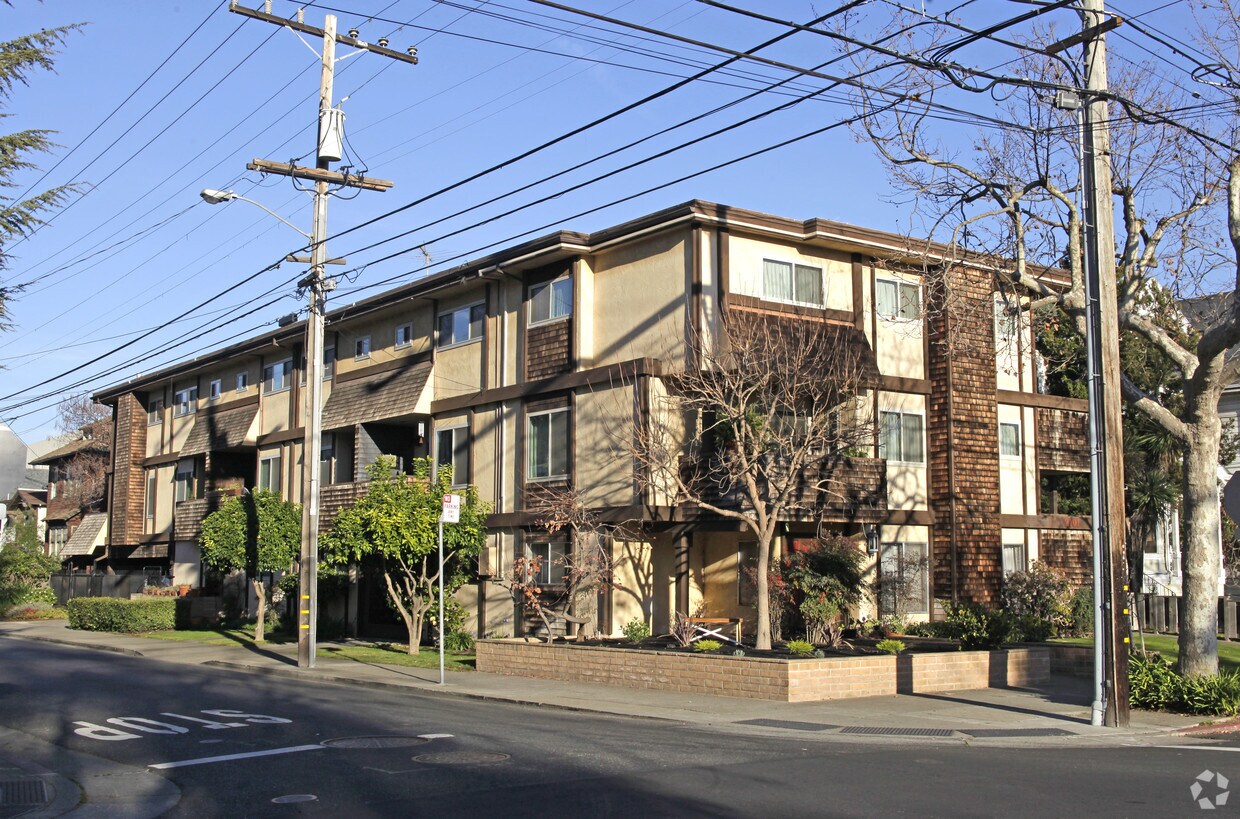 Foto principal - 2101 Central Ave