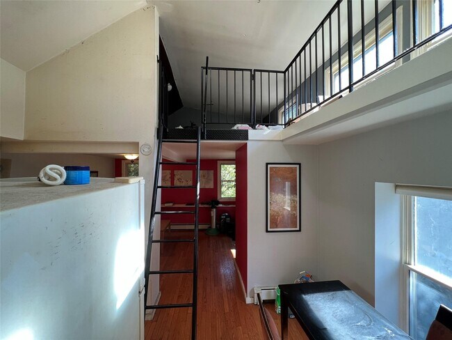 Foto del edificio - 1 Hale Hollow Rd