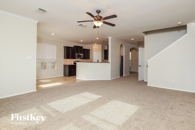 Building Photo - 273 Primrose Way
