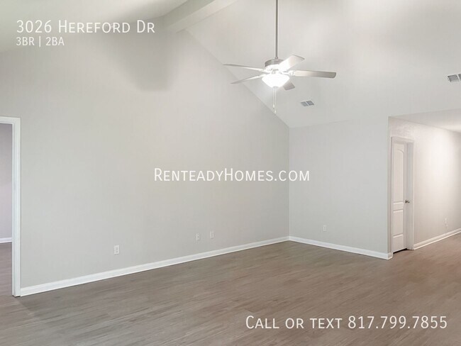 Foto del edificio - 3026 Hereford Dr